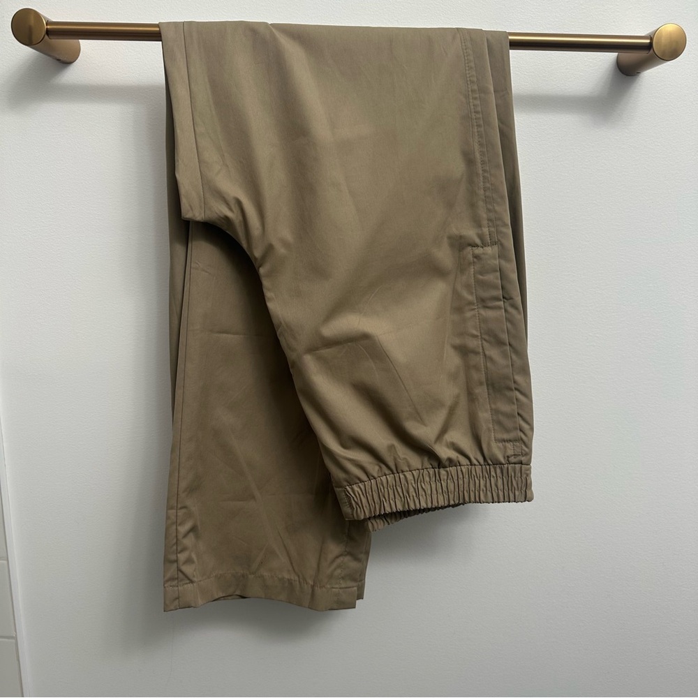 Totes Vintage Tan Waterproof Pants ‘Rain Rolls Right Off’ Pockets Men’s Large.